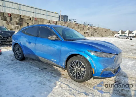 2025 Ford Mustang Mach-E Premium z USA, uszkodzony, nr VIN 3FMTK3SU4SMA15508